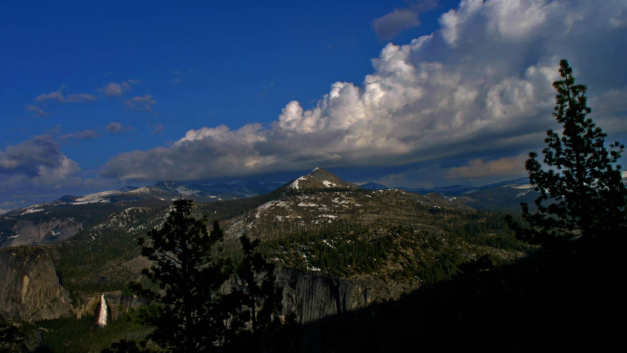 From nearby Glacier Point viewpoint in Yosemite…