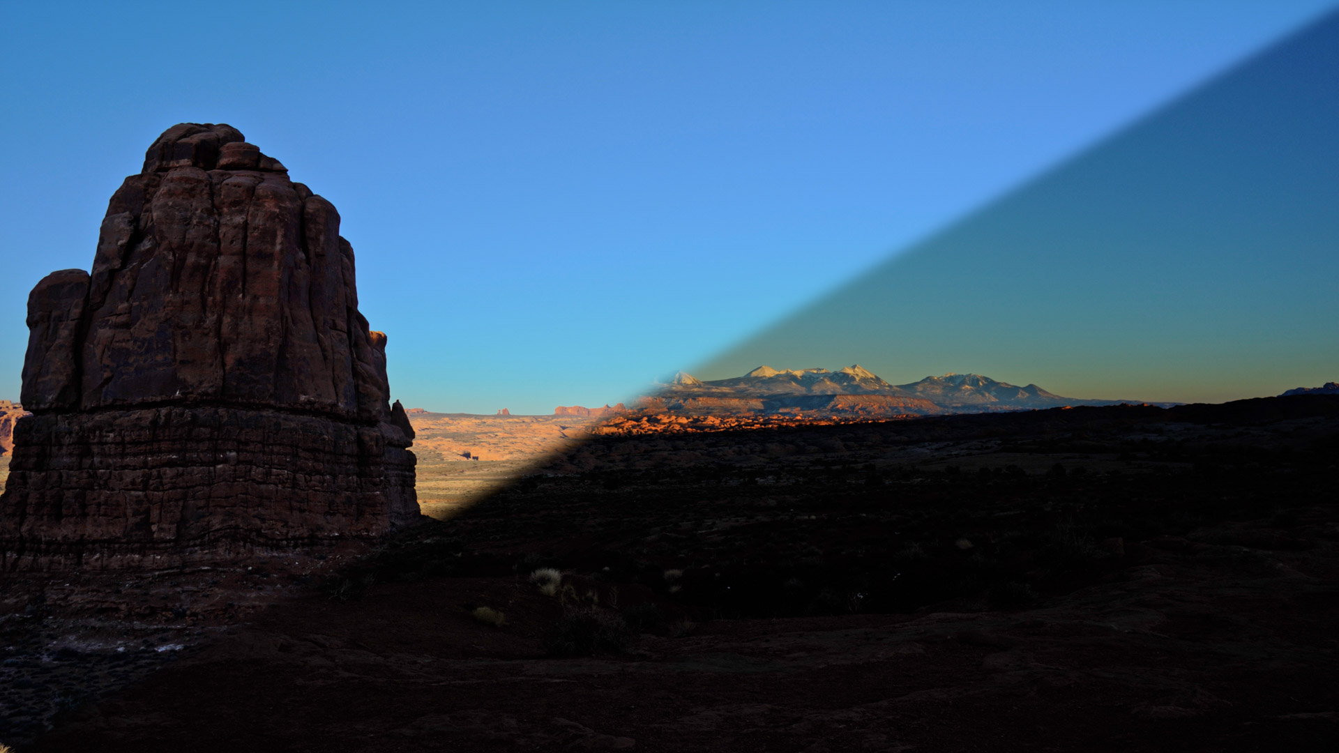 Panning over massive monoliths in Arches…